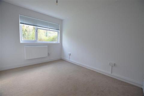3 bedroom apartment for sale - The Willows, Hornbeam Road, Buckhurst Hill, IG9