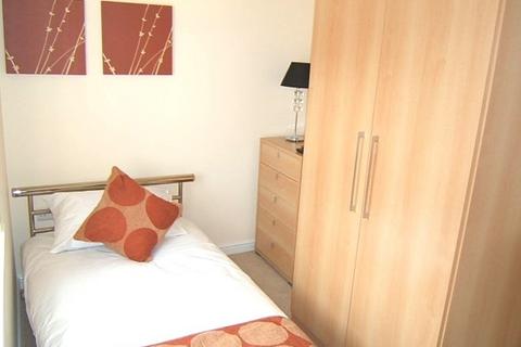 2 bedroom apartment for sale - Whitehall Drive, Lower Wortley