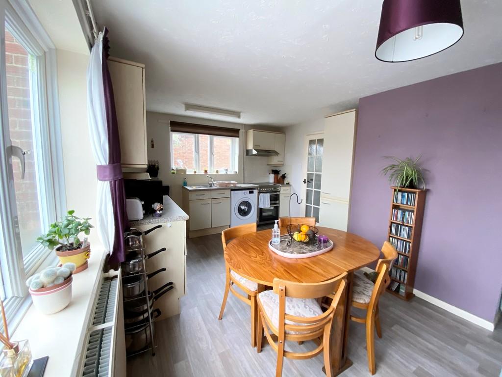 Stoke Ash, Suffolk 2 bed semidetached house £230,000