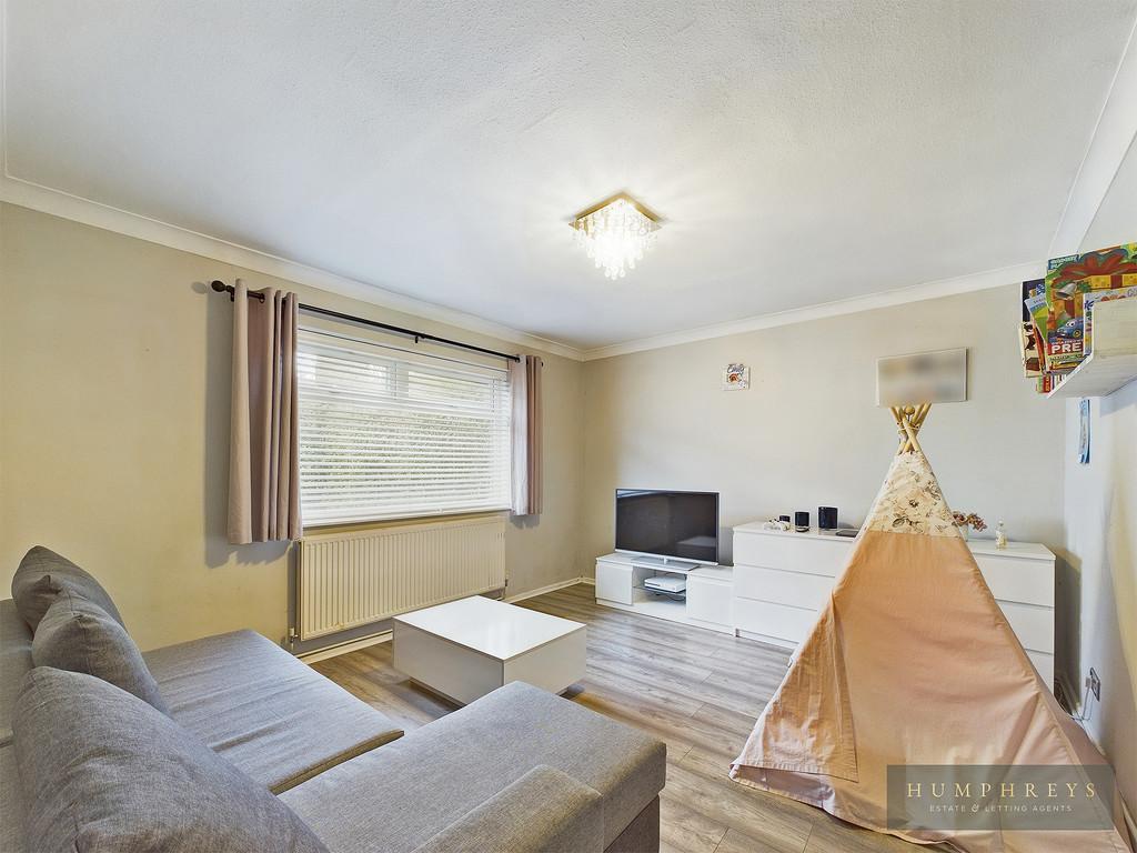 Aldford Road, Upton, Chester 3 bed semidetached house for sale £200,000