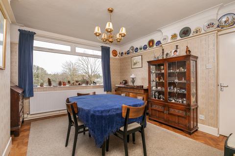 24 Hampton Lane, Winchester, SO22 5LF
