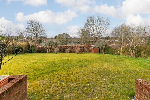24 Hampton Lane, Winchester, SO22 5LF