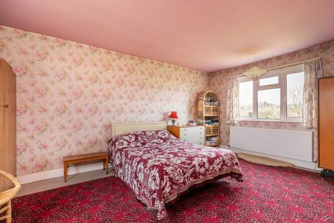 24 Hampton Lane, Winchester, SO22 5LF