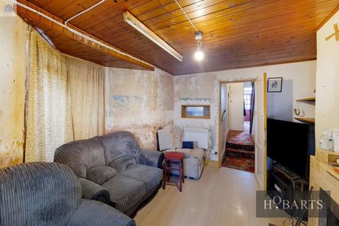 8 Ranelagh Road, London, N22 7TN