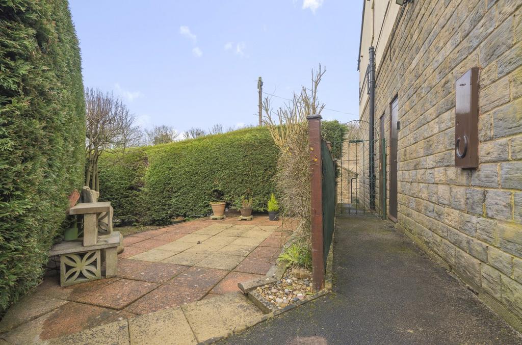 Oakdale Glen, Harrogate, North Yorkshire, HG1 2 bed apartment for sale