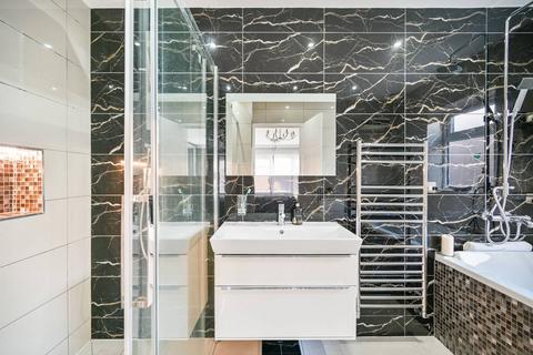 182 Hall Road, Isleworth, TW7 7PG