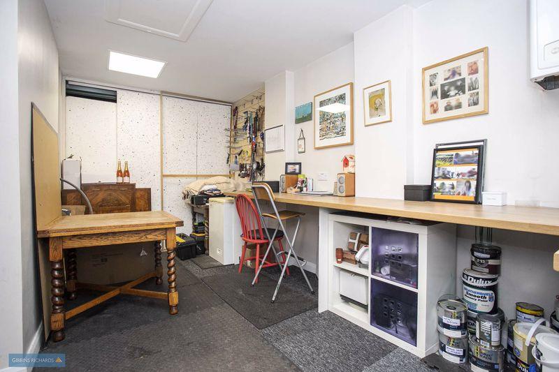 Workshop/Store