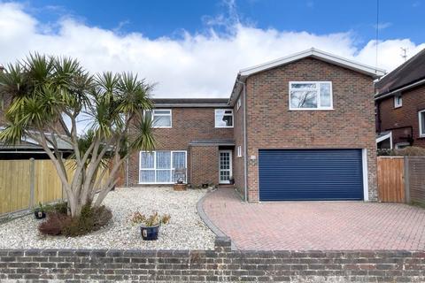 4 bedroom detached house for sale, Shelley Road, Bognor Regis