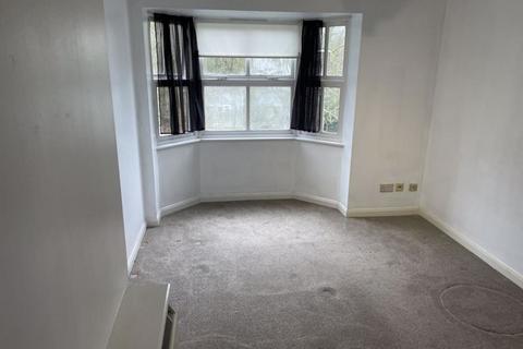 1 bedroom flat to rent - The Rowans, Wayletts, Leigh-On-Sea