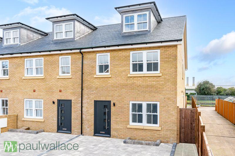 Plot 5, Salisbury Road, Hoddesdon 4 bed end of terrace house £550,000