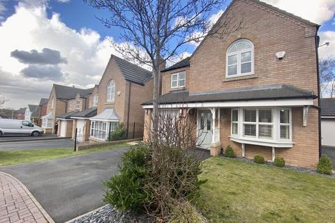 4 bedroom detached house for sale - Parish Drive, Tipton