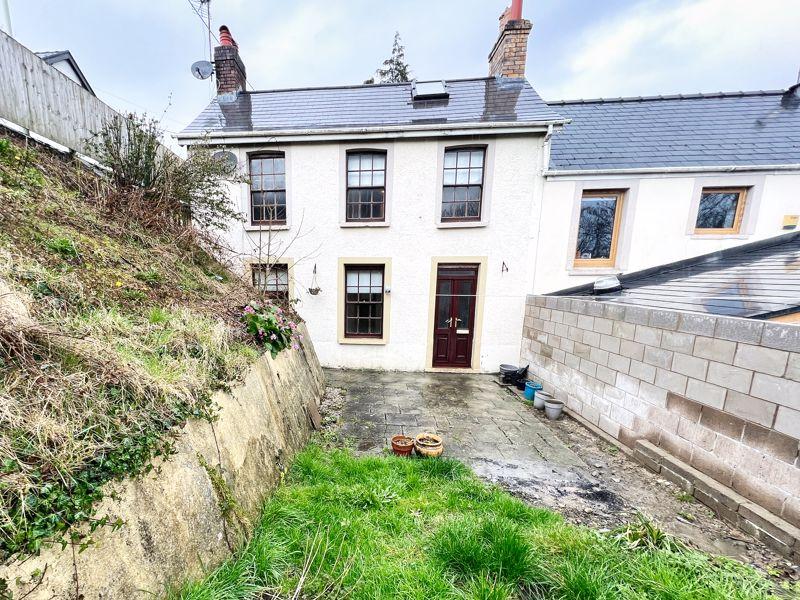 34a Cefn Glas Road, Bridgend, CF31 4PG 3 bed cottage £199,950