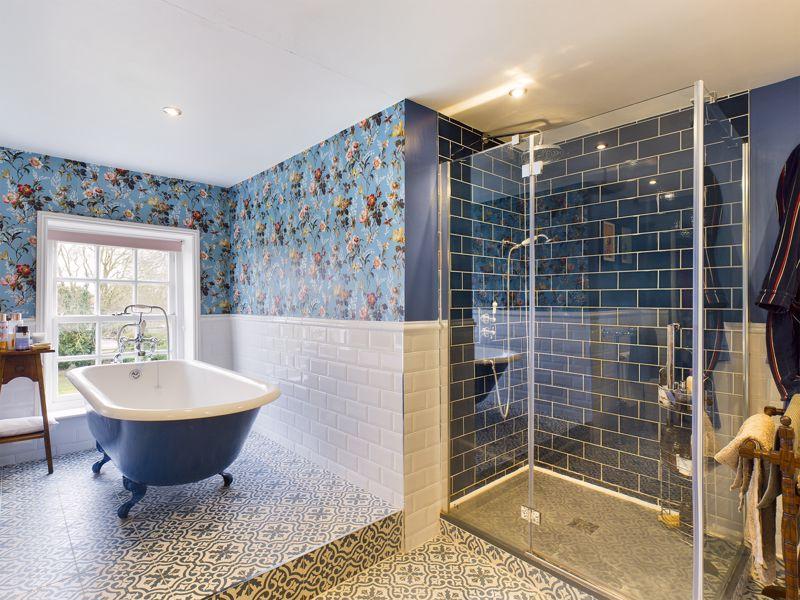 Master en-suite