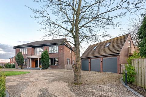 5 bedroom detached house for sale, The Avenue, Medburn, NE20