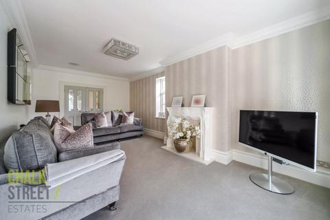 56 Parkway, Romford, RM2 5PA
