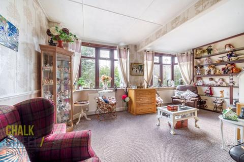 217 Ardleigh Green Road, Hornchurch, RM11 2ST