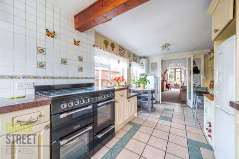 217 Ardleigh Green Road, Hornchurch, RM11 2ST