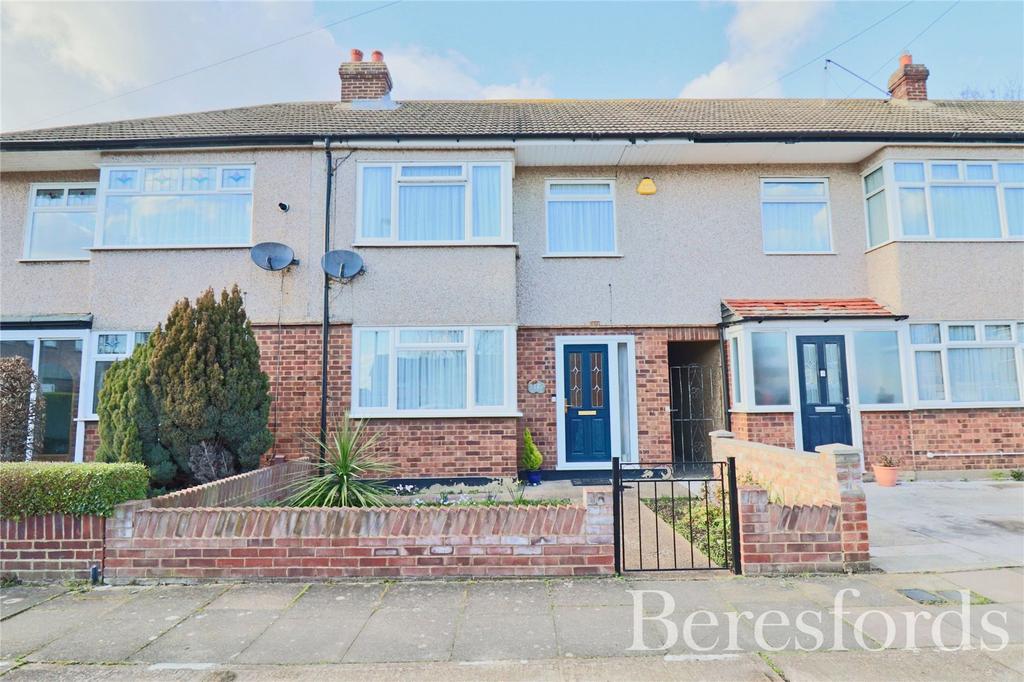 Woodside Close, Rainham, RM13 3 bed terraced house for sale £400,000
