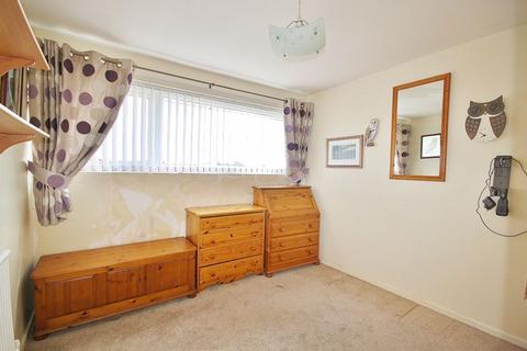 31 Dene Rise, Witney, OX28 6LU