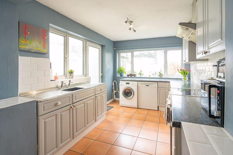 Freeman Road, Didcot 3 bed semidetached house £358,000