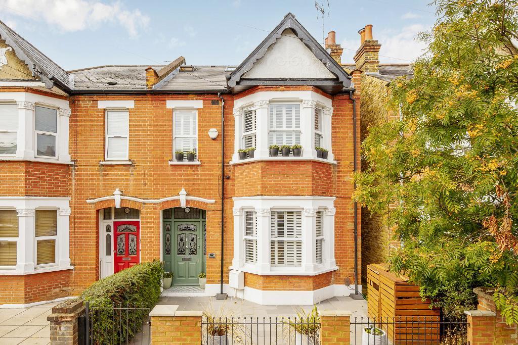 Grove Avenue, Hanwell, London, W7 3ES 6 bed semidetached house for