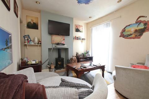 2 bedroom terraced house for sale - Magdala Road, Dover