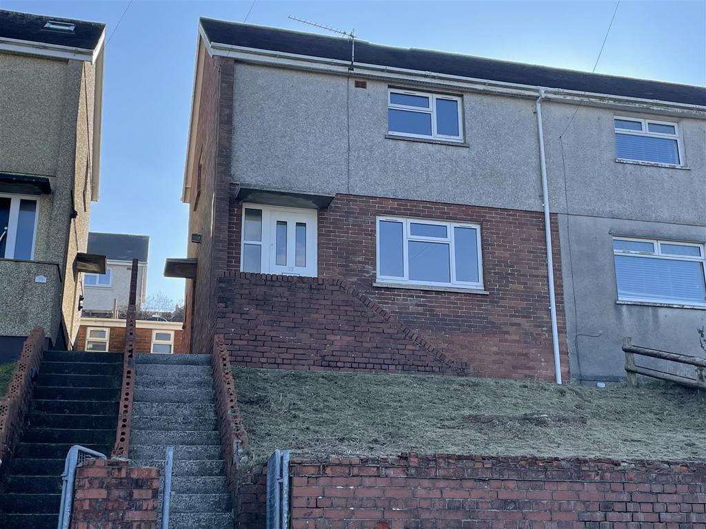 Tir Becca, Tumble, Llanelli 2 bed semidetached house for sale £119,995