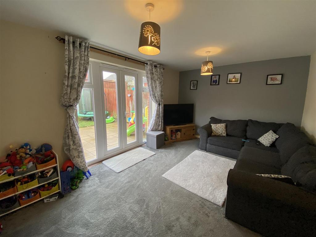 Dol Y Dderwen, Ammanford 3 bed end of terrace house for sale £194,950