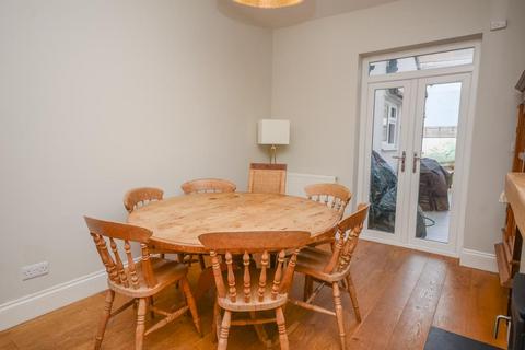 211 Easton Road, Bristol, BS5 0EH