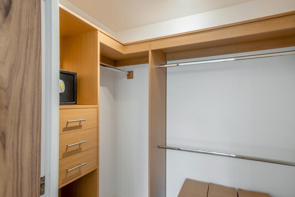 8543668-interior06.jpg
