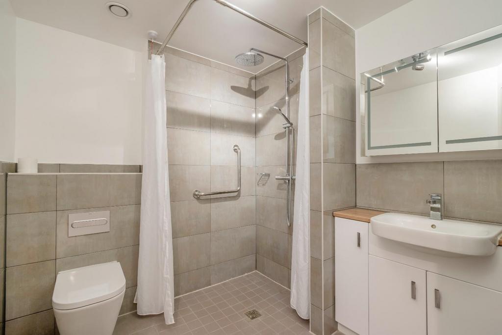 8543668-interior07.jpg