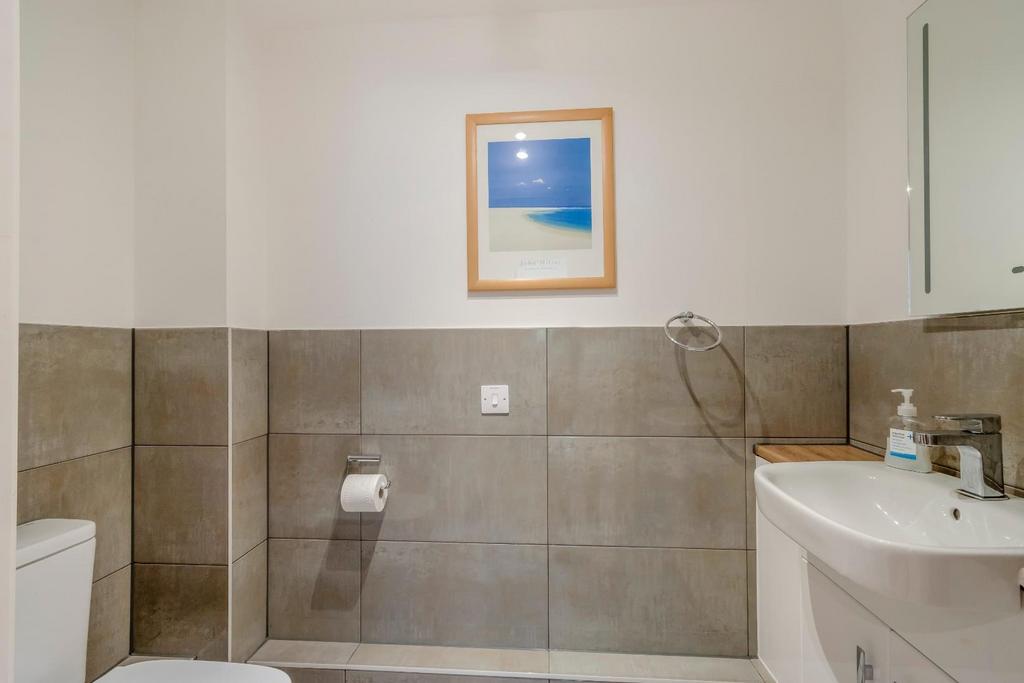 8543668-interior11.jpg