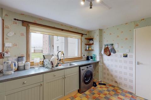 2 bedroom terraced house for sale - Stroma Court, Perth