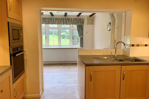 1, Moat House Court Pratts Lane, Mappleborough Green, Studley, B80 7BN