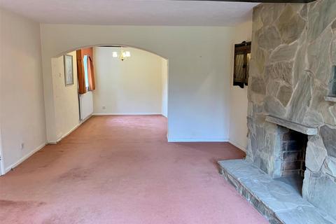 1, Moat House Court Pratts Lane, Mappleborough Green, Studley, B80 7BN