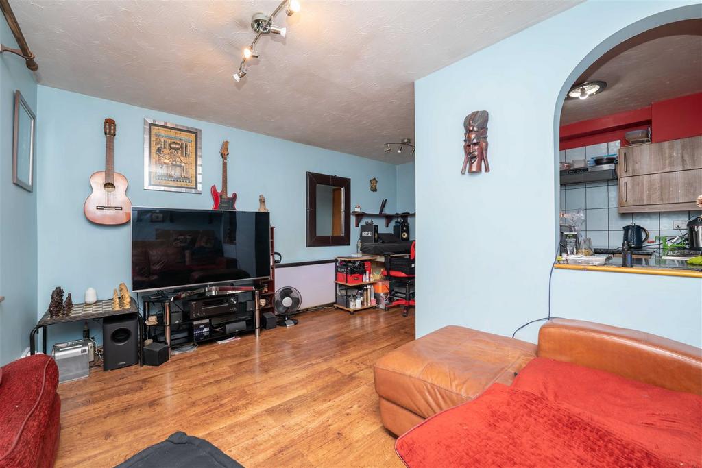 Cubitt Square, Southall 1 bed apartment for sale £242,950