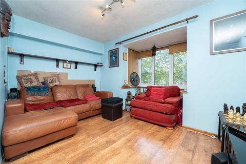 35 Cubitt Square, Southall, UB2 4UA