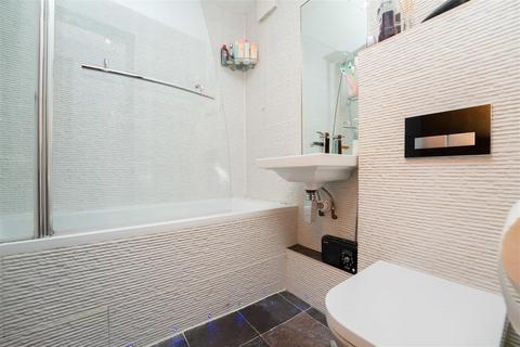 35 Cubitt Square, Southall, UB2 4UA