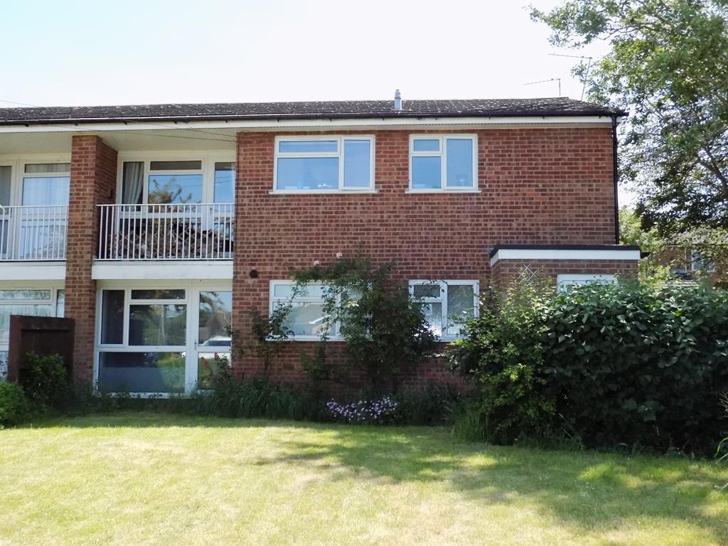 Baden Powell Crescent, Towcester 2 bed £750 pcm (£173 pw)