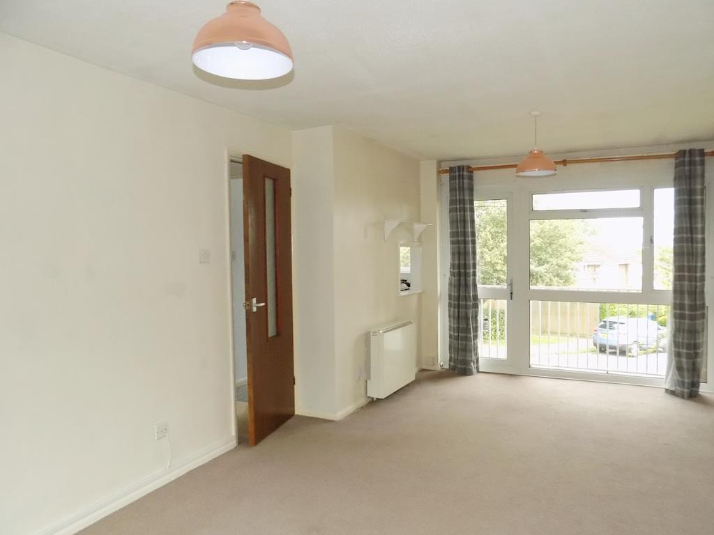Baden Powell Crescent, Towcester 2 bed £750 pcm (£173 pw)