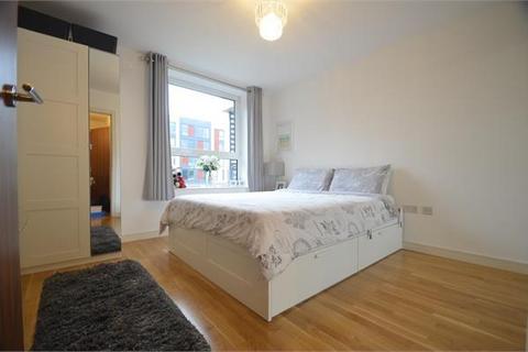1 bedroom apartment to rent, Green Lane, Edgware, HA8