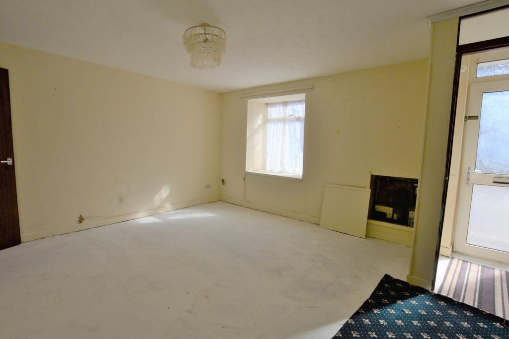 East End, Redruth, Cornwall, TR15 2 bed terraced house for sale £129,950