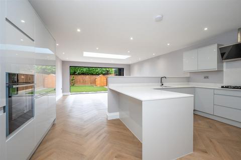 4 bedroom semi-detached house for sale - Faulkner Road, Solihull