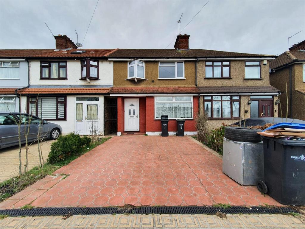 Lansbury Road, Enfield 3 bed house £2,250 pcm (£519 pw)