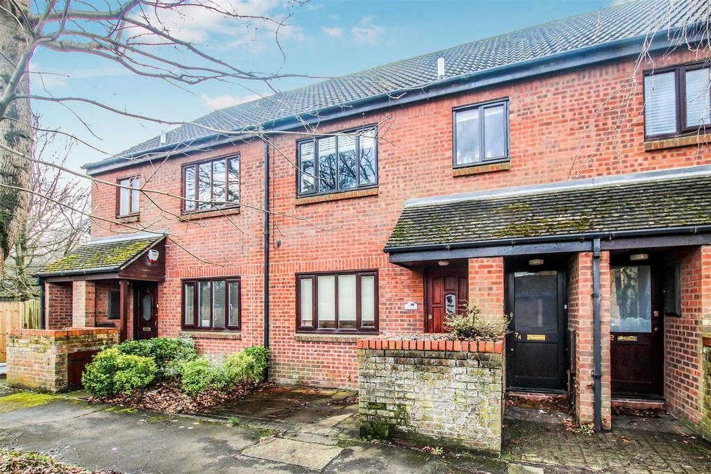 Brackens Drive, Warley, Brentwood 1 bed for sale £265,000