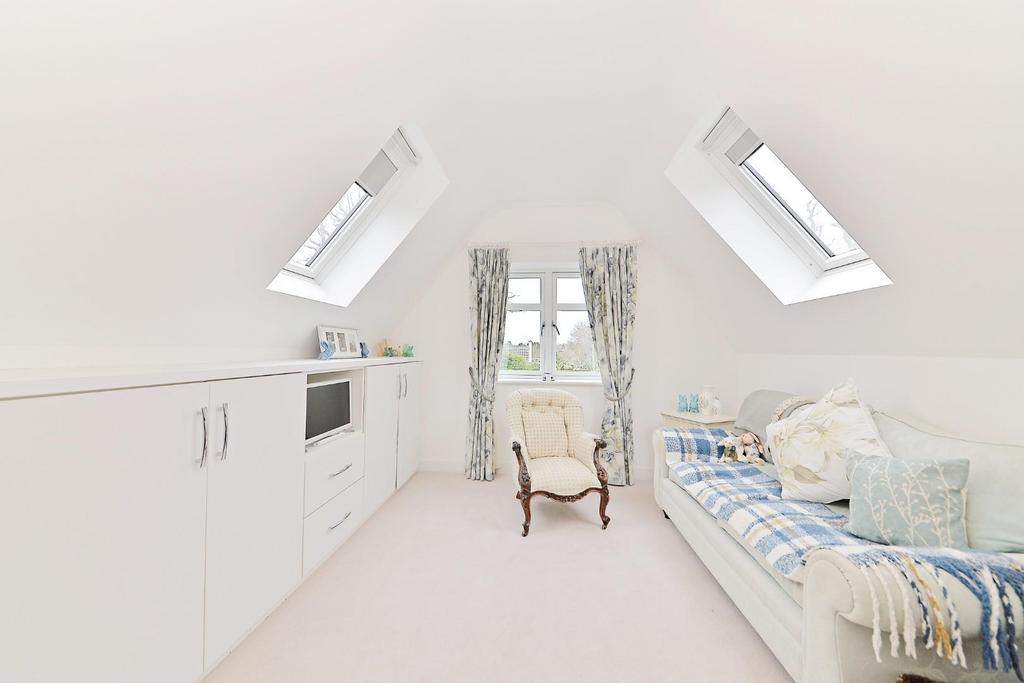 6 St Philips Place - bed1c.jpg
