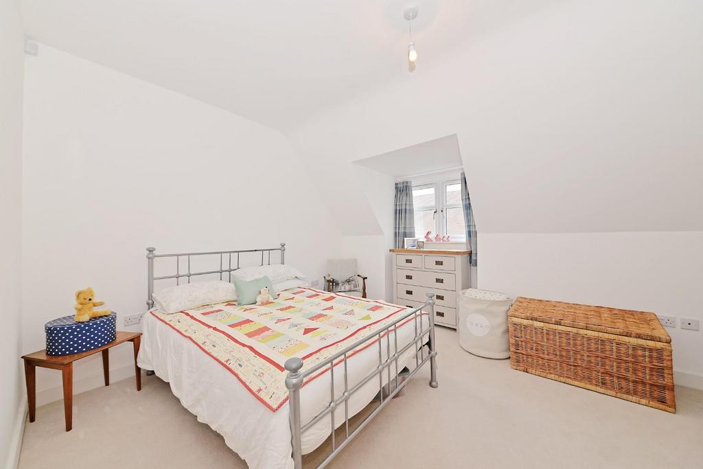 6 St Philips Place - bed2a.jpg