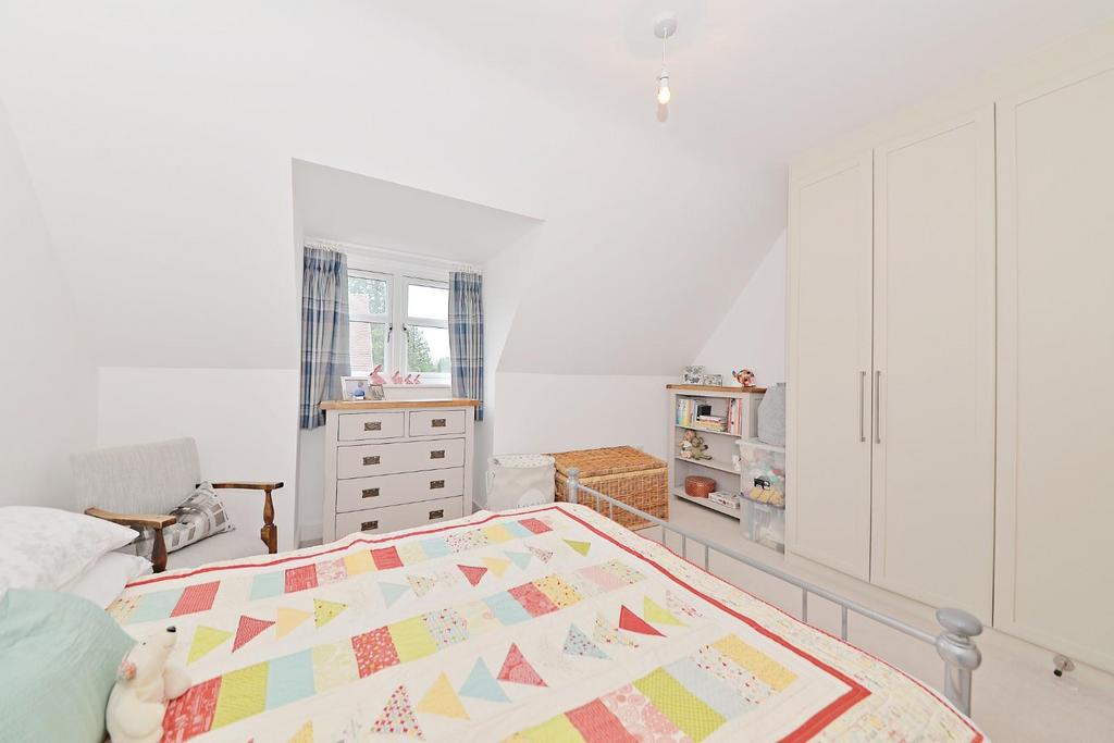 6 St Philips Place - bed2b.jpg