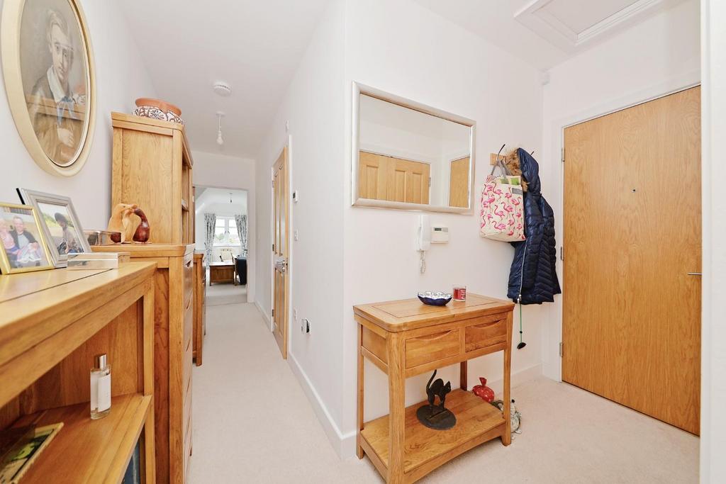 6 St Philips Place - hall.jpg