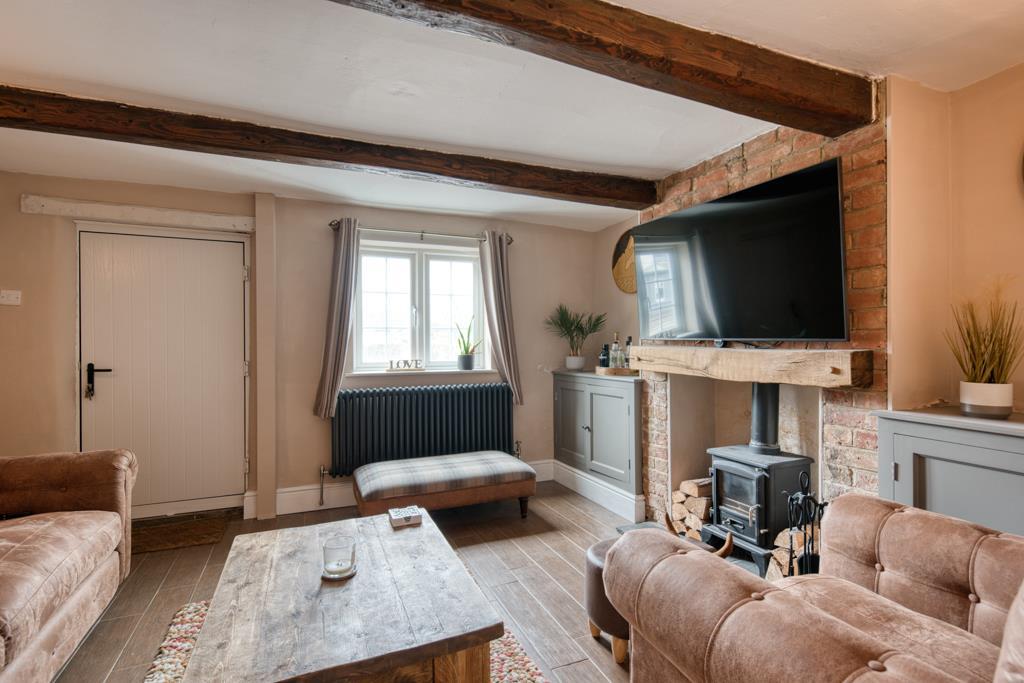 Southwell Road, Lowdham 2 bed cottage £225,000